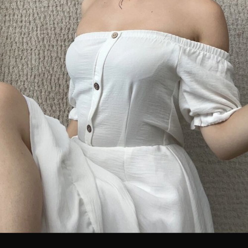 White dress like new, ideal for summer and spring