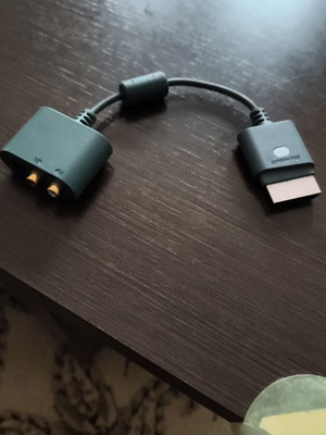 Xbox 360 audio adapter used for external device with optical fiber