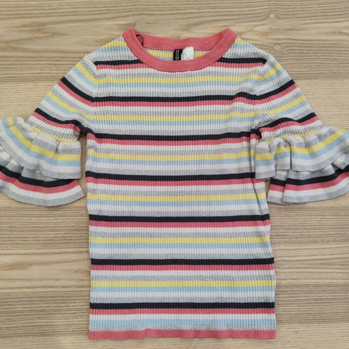 H&M Divided ribbed top with ruffled sleeves and lurex like new