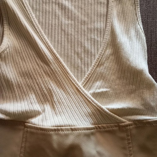 Lynne sleeveless vintage top, beige, faux leather detail