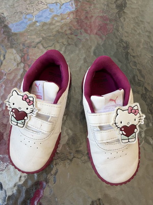 Puma children's shoes size 23 like new