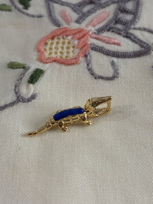 Pandora alligator pendant charm, gold color