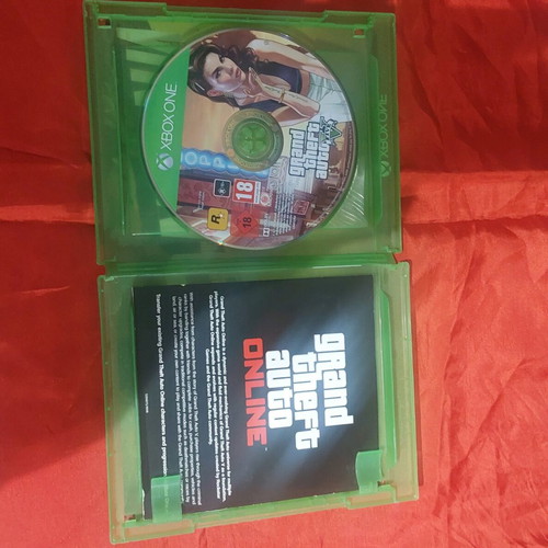 Grand Theft Auto Xbox One game like new