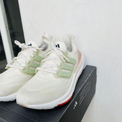 Adidas Performance Ultraboost Light Running Shoes new, size 41