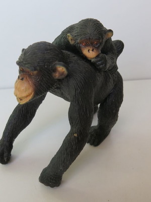 AAA Chimpanzee with baby figure like new