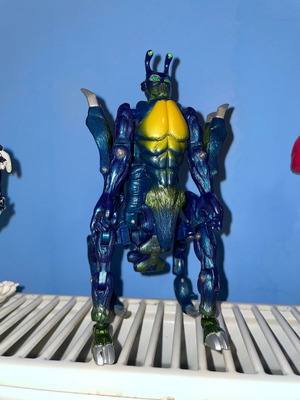 Animorphis scorpion transformer used with missing parts and damage