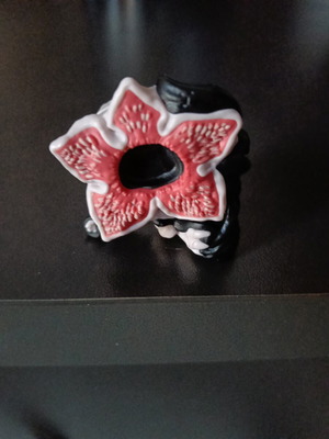 Stranger Things Pencil Deco Demogorgon Kinder Joy new