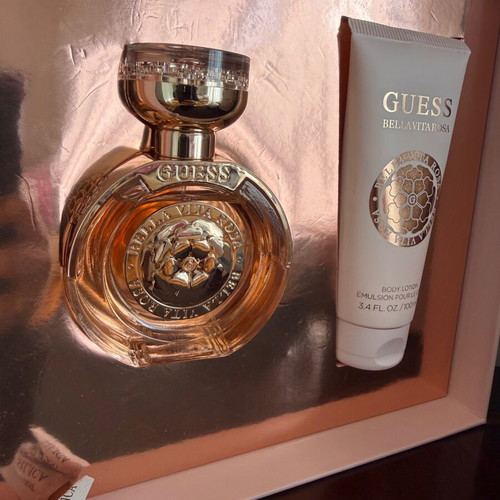 Guess Bella Vita Rosa gift set with body cream, new