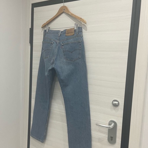 Levi's men's jeans used