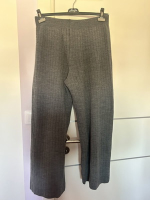 Ribbed knit pants gray size L like new