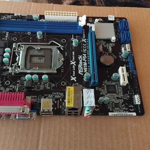 ASRock H61M-PS4 Socket LGA1155 motherboard like new