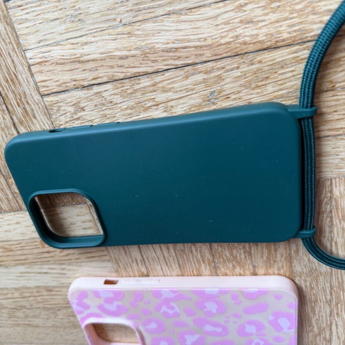 iPhone 13 Pro cases used, pack