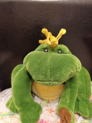 Plush frog with crown