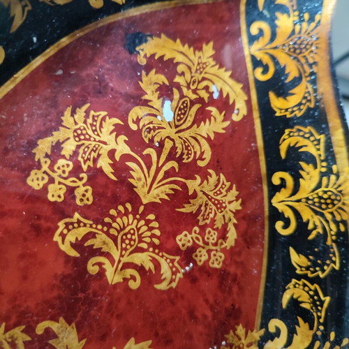 Decorative platter used with wear