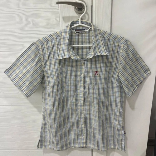 Fjallraven Checked Shirt size Small like new, colorful