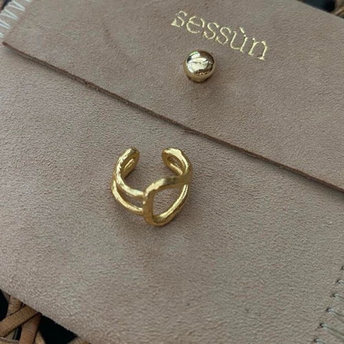 Sessun gold ear cuff new made of recycled brass