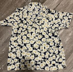 Princess pajama shorts and shirt with daisies like new, blue multicolor