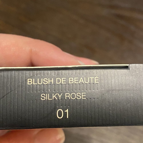 Gucci Blush De Beaute Silky Rose 01 New