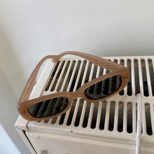 Oldmoney honey caramel beige sunglasses, vintage style