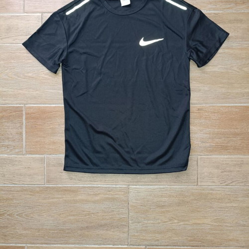Nike reflective t-shirt brand new, size L, black