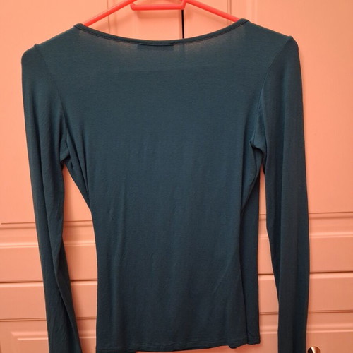 Blouse wrap style green like new, sizes S and M