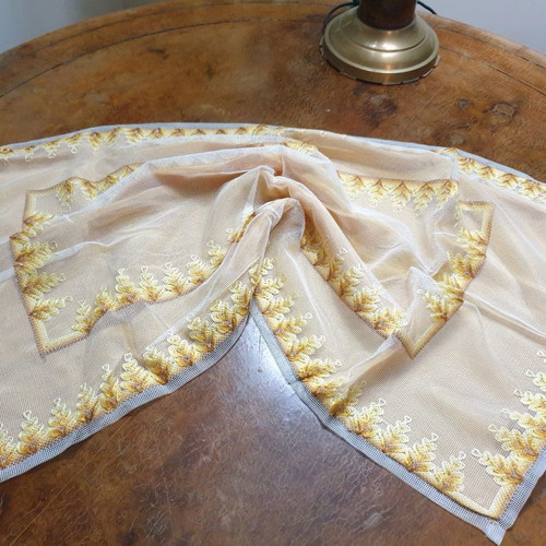 Table runner 70x35 handmade with yellow satin lining