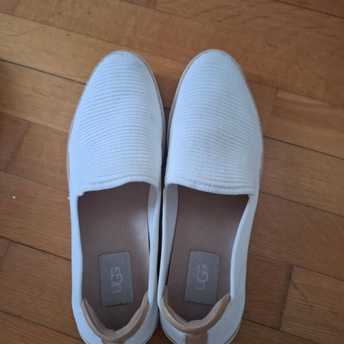Ugg Australia women's slip-on knit sneakers size 41 white