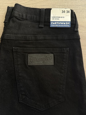 Wrangler Larston 812 slim tapered τζιν σε μαύρο, W34/L34, Καινούργιο με Ετικέτες
