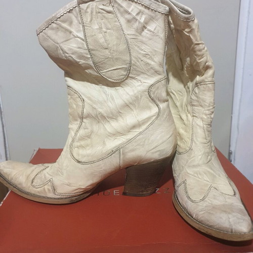 Shoe Bizz cowboy boots used, beige, size 38