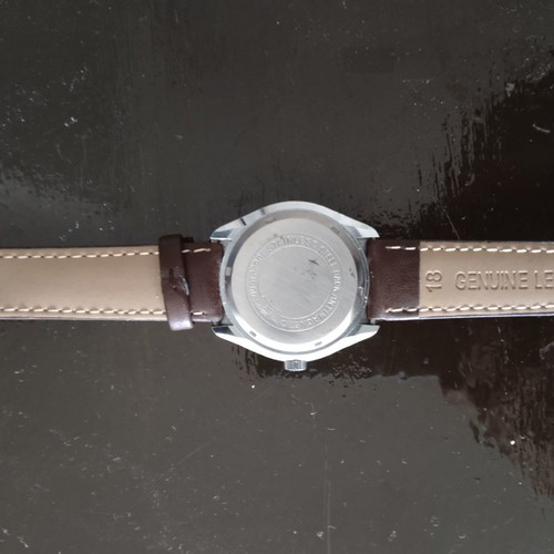 Vintage Laora Swiss wristwatch like new