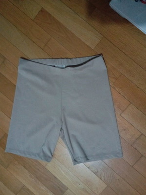 Beige short leggings like new, size S