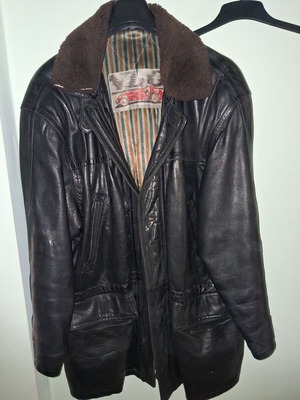 Leather men's jacket used, size 52, black, very warm