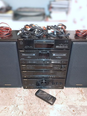 Technics complete stereo sound system from early 90s