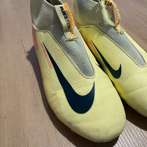 Nike Air Zoom football shoes used, size 36, yellow