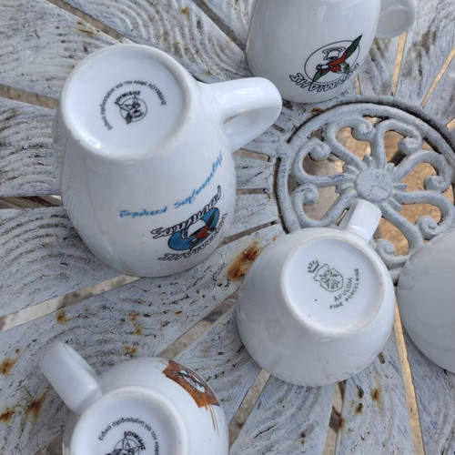 Lumidis Collectible Set 8 Pieces Used, Cups and Saucers