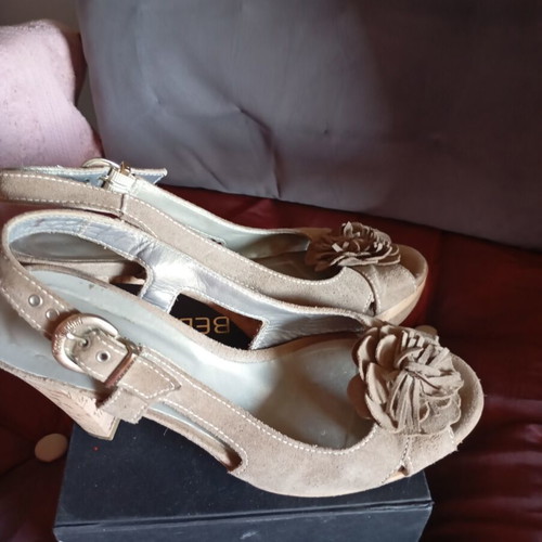 Nero Giardini summer sandals size 37 like new, beige leather