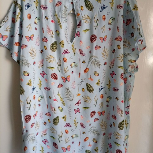 H&M Floral Top 5XL like new, colorful