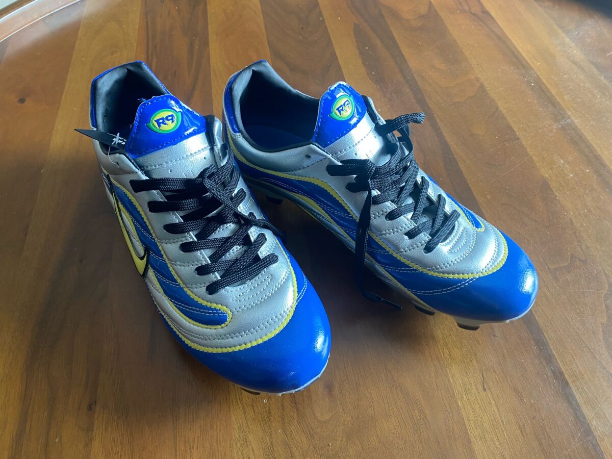 Nike Mercurial R9 Remake 1998 football… - € 50,00 - Vendora.cy