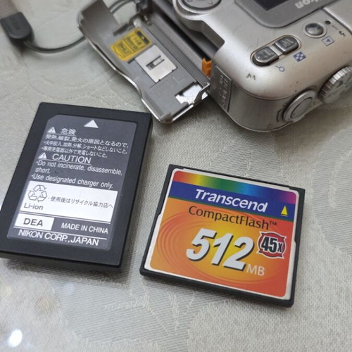Nikon COOLPIX SQ 3.1MP digital camera used with CF card