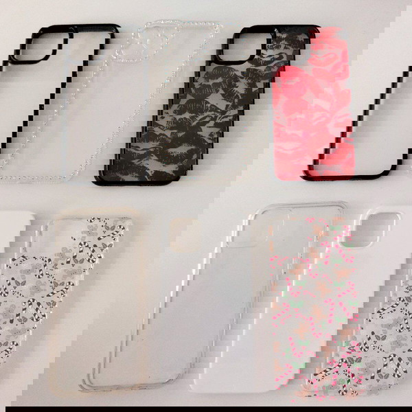 Σετ 6 Θήκες για iPhone 11 Pro – Κομψότητα, Χρώμα & Γιορτινή Διάθεση!