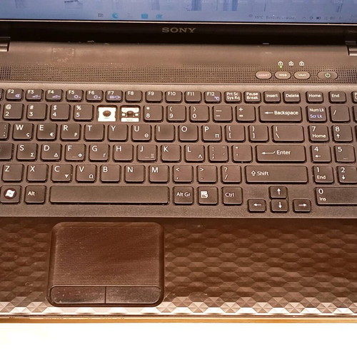 Laptop Sony VAIO 15.5" used, SSD 240GB, RAM 8GB