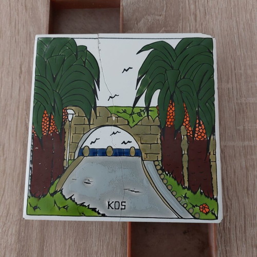Decorative Kos 15 cm vintage with compartments and ceramic tile used