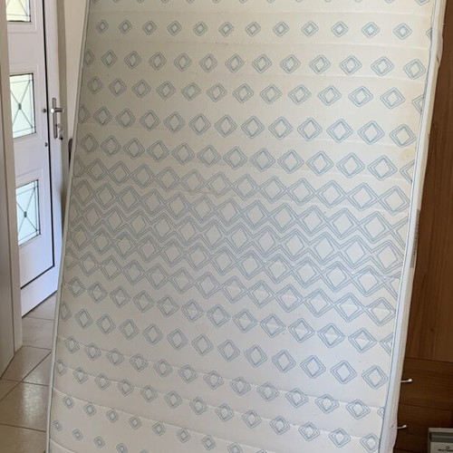 Single mattress like new