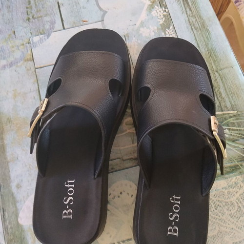 Be Soft black platform sandals, size 38