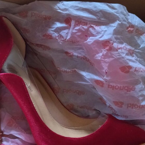 Blondie red velvet stiletto heels new, size 39