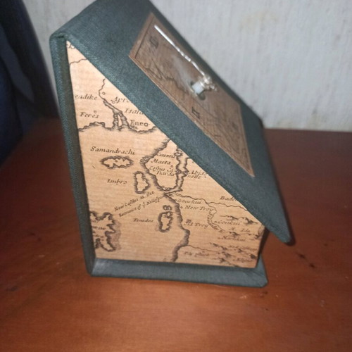 Decorative tabletop clock new