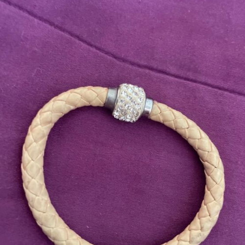 Bracelet with Magnetic Clasp new, beige and silver