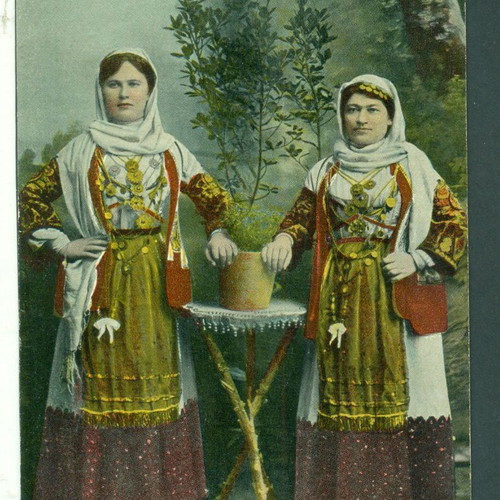 Old lithographed postcard "Women of the neighbourhood of Athens" 1900s