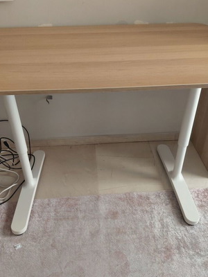 IKEA BEKANT desk used with adjustable height 120×80 cm