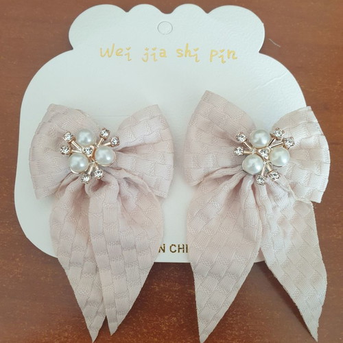 Hair bows new, elegant, box only